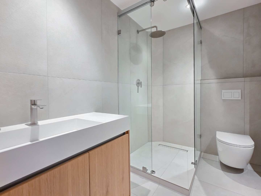 2 Bedroom Property for Sale in Sea Point Western Cape